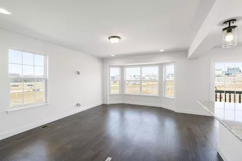 Living - 1308 Hillside Ct, Rolla, MO 65401 photo 10 of 15