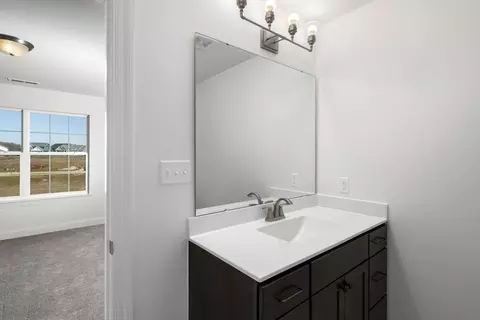 Bath - 1308 Hillside Ct, Rolla, MO 65401 photo 12 of 17