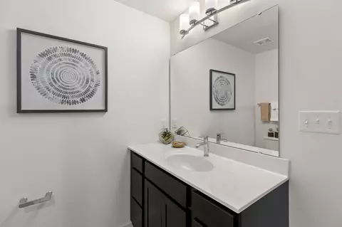 Bath - 1308 Hillside Ct, Rolla, MO 65401 photo 5 of 17