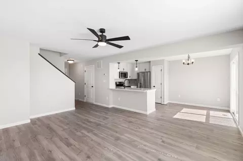 Living - 1308 Hillside Ct, Rolla, MO 65401 photo 7 of 15