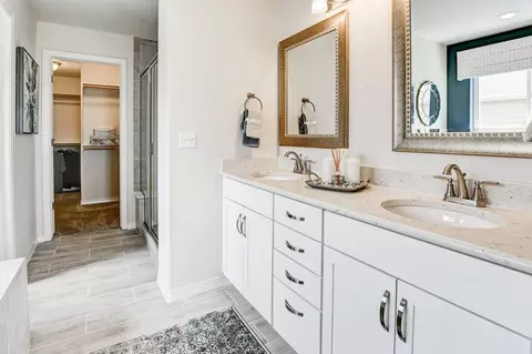 Bath - 8190 Lemon Grass Rd, Peyton, CO 80831 photo 2 of 8