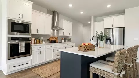 Kitchen - 9500 Mossy Rd, Biloxi, MS 39532 photo 1 of 5