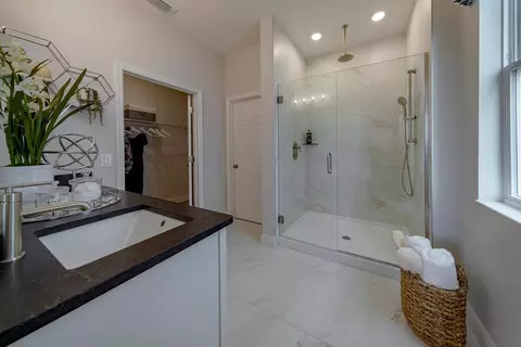Bath - 5989 Ali Grace Dr, Saint Cloud, FL 34771 photo 3 of 5