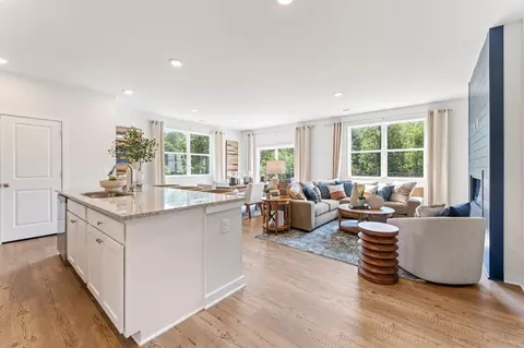 2963 Crystal Springs Pt, Gainesville, GA 30507
