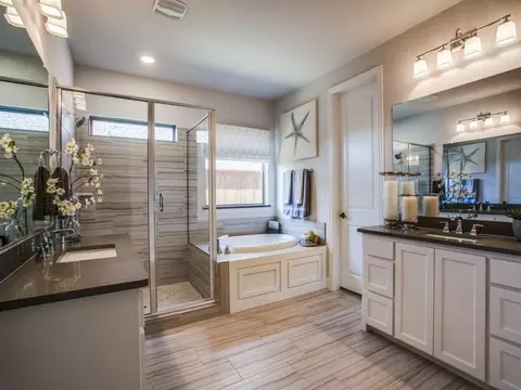 Bath - 2961 Mockingbird Ln, Prosper, TX 75078 photo 2 of 13