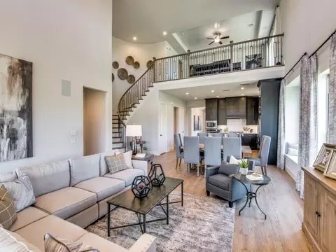 Living - 2961 Mockingbird Ln, Prosper, TX 75078 photo 4 of 8