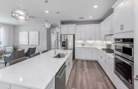 Kitchen - 616 Cotella Cv, Bradenton, FL 34212 photo 3 of 6