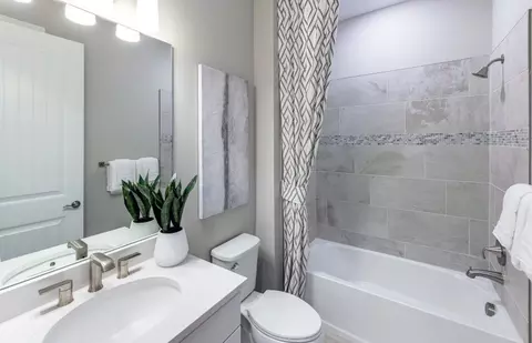 Bath - 616 Cotella Cv, Bradenton, FL 34212 photo 3 of 4