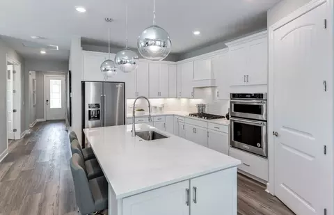 Kitchen - 616 Cotella Cv, Bradenton, FL 34212 photo 1 of 6