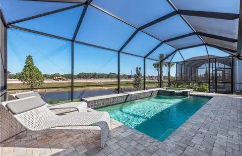 Exterior - 616 Cotella Cv, Bradenton, FL 34212 photo 8 of 14