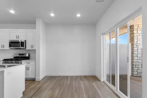 Dining - 1063 E Malibu Ln, Washington, UT 84780 photo 1 of 1