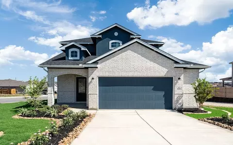 Exterior - 10403 Salitrillo Bnd, Converse, TX 78109 photo 4 of 8