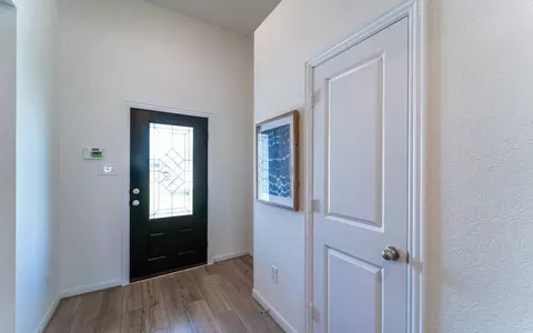 Entry Way - 10403 Salitrillo Bnd, Converse, TX 78109 photo 1 of 5