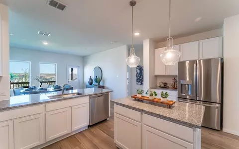 Kitchen - 10403 Salitrillo Bnd, Converse, TX 78109 photo 5 of 5