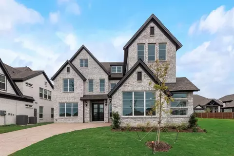 7631 Lanier Ln, Grand Prairie, TX 75054