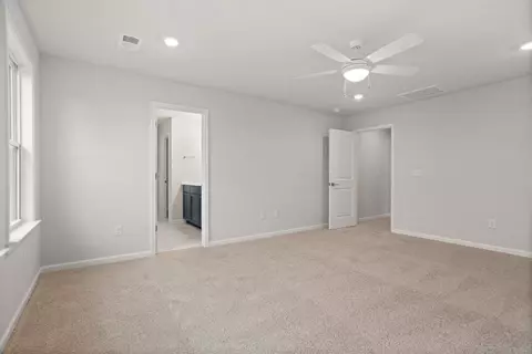 Bedroom - 629 Sweetspire Trl, Seneca, SC 29678 photo 6 of 9