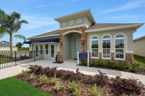 Exterior - 235 Meredith Blvd, Winter Haven, FL 33881 photo 4 of 7