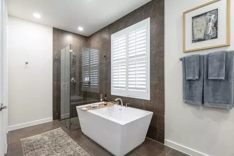 Bath - 6308 Mcmurtry St, Austin, TX 78747 photo 4 of 7