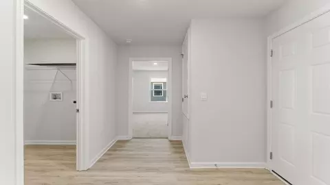 Entry Way - 1663 Salem Dr, Chipley, FL 32428 photo 2 of 5