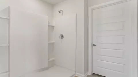 Bath - 1663 Salem Dr, Chipley, FL 32428 photo 2 of 2