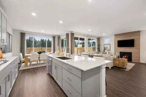 Kitchen - 44807 244th Ave SE, Enumclaw, WA 98022 photo 1 of 6