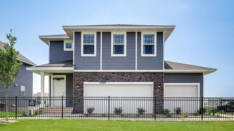 17232 Durham Dr, Lakeville, MN 55044