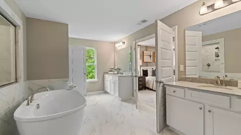 Bath - 100 Haverling Pass, Hampton, GA 30228 photo 2 of 5