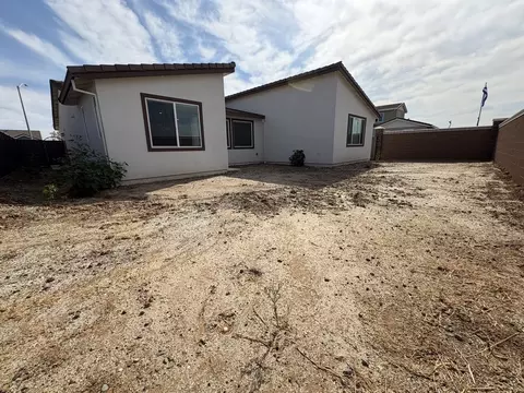 Exterior - 1249 Mccabe Cir, Galt, CA 95632 photo 3 of 6