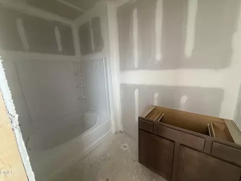 Bath - 42 Gresham Ct, Dunn, NC 28334 photo 1 of 1