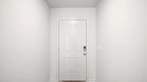 Entry Way - 816 Fairway Ave, Byram, MS 39272 photo 3 of 11