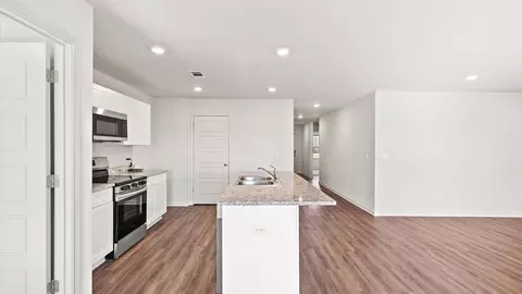 Kitchen - 816 Fairway Ave, Byram, MS 39272 photo 1 of 7
