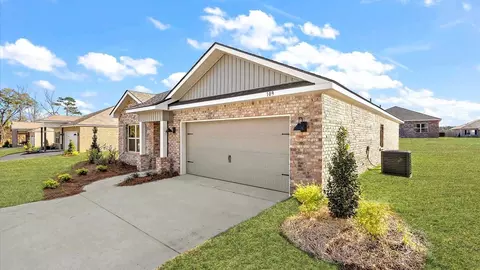 Exterior - 816 Fairway Ave, Byram, MS 39272 photo 2 of 10