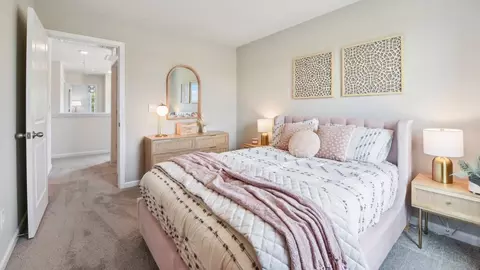 Bedroom - 4697 Fanning Rd, Hickory, NC 28602 photo 14 of 18