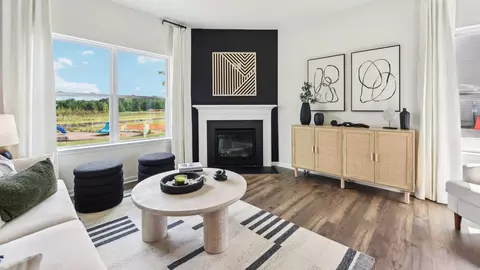 Living - 4697 Fanning Rd, Hickory, NC 28602 photo 6 of 6