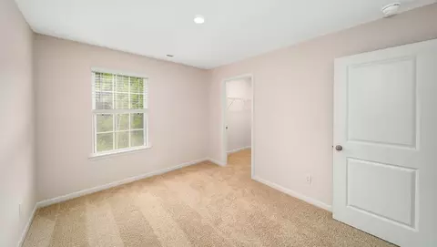 Bedroom - 4697 Fanning Rd, Hickory, NC 28602 photo 8 of 18