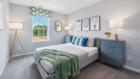 Bedroom - 4697 Fanning Rd, Hickory, NC 28602 photo 15 of 18