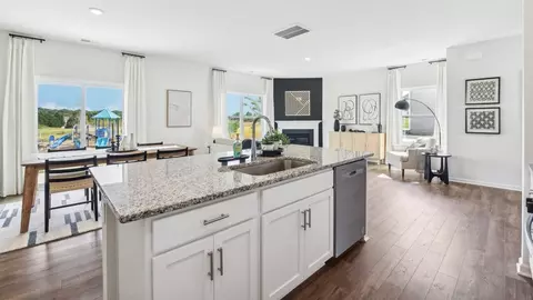 Kitchen - 4697 Fanning Rd, Hickory, NC 28602 photo 3 of 6
