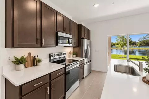 Kitchen - 4899 Winding River Rd, Orlando, FL 32822 photo 2 of 7