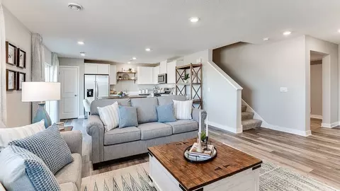 2010 Highview Ter, Shakopee, MN 55379