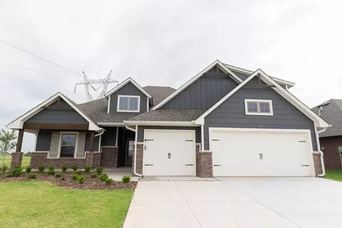 15504 Springfield Ln, Edmond, OK 73013
