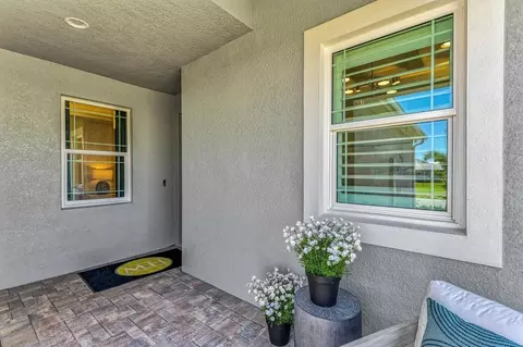 Exterior - 304 Monet Trl, Bradenton, FL 34212 photo 9 of 12