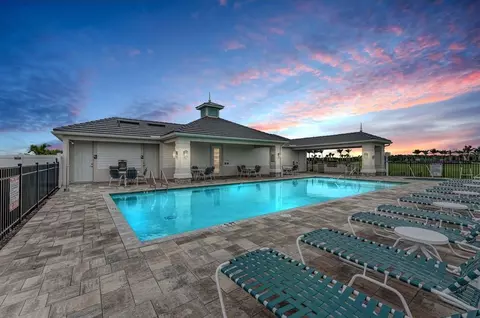 Exterior - 304 Monet Trl, Bradenton, FL 34212 photo 3 of 12