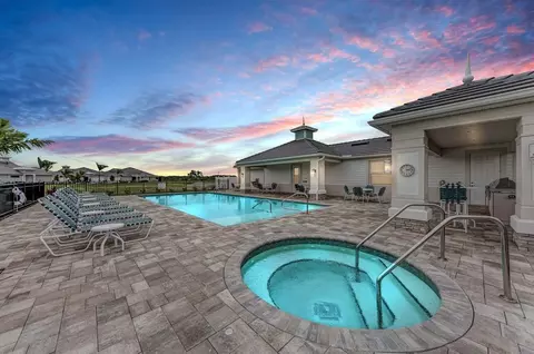 Exterior - 304 Monet Trl, Bradenton, FL 34212 photo 3 of 12
