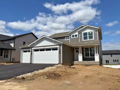 1077 Achilles Dr, Rosemount, MN 55068
