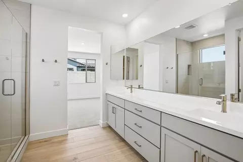 Bath - 10430 E Unger Ave, Mesa, AZ 85212 photo 1 of 1