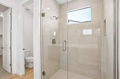 Bath - 10430 E Unger Ave, Mesa, AZ 85212 photo 1 of 1
