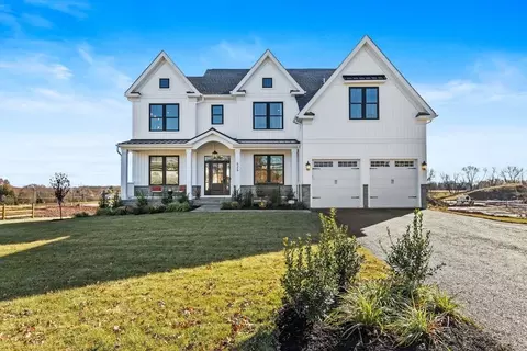 6128 Penn Dr, Butler, PA 16002