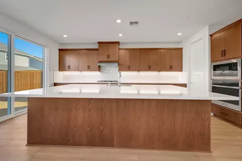 Kitchen - 2567 Lavender Pl, Fairfield, CA 94533 photo 2 of 13