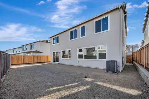 Exterior - 2567 Lavender Pl, Fairfield, CA 94533 photo 7 of 16