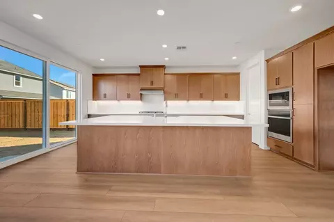 Kitchen - 2567 Lavender Pl, Fairfield, CA 94533 photo 1 of 13
